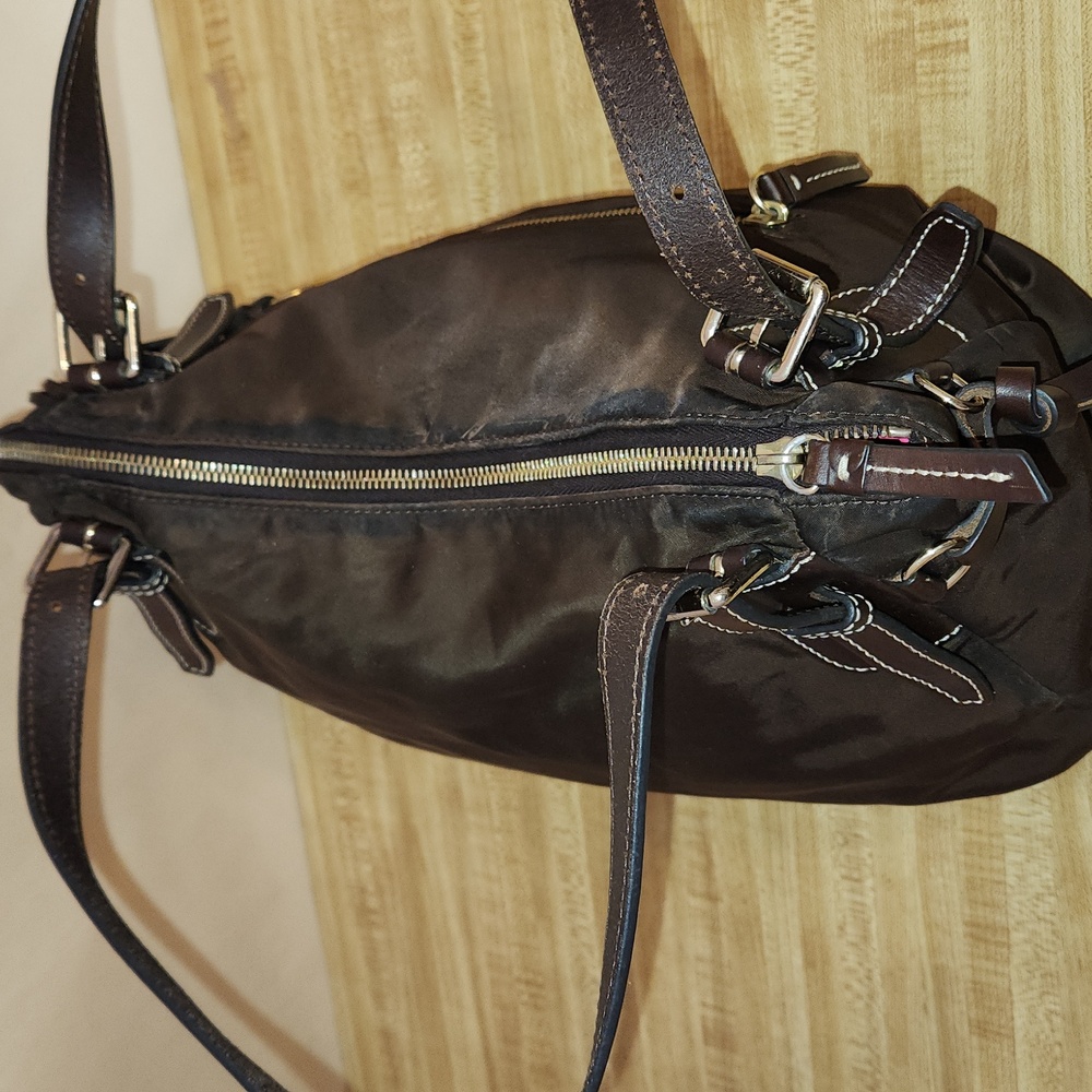 DOONEY &  BOURKE Large Nina Shoulder Bag and a Matching Wallet - Picture 3 of 16